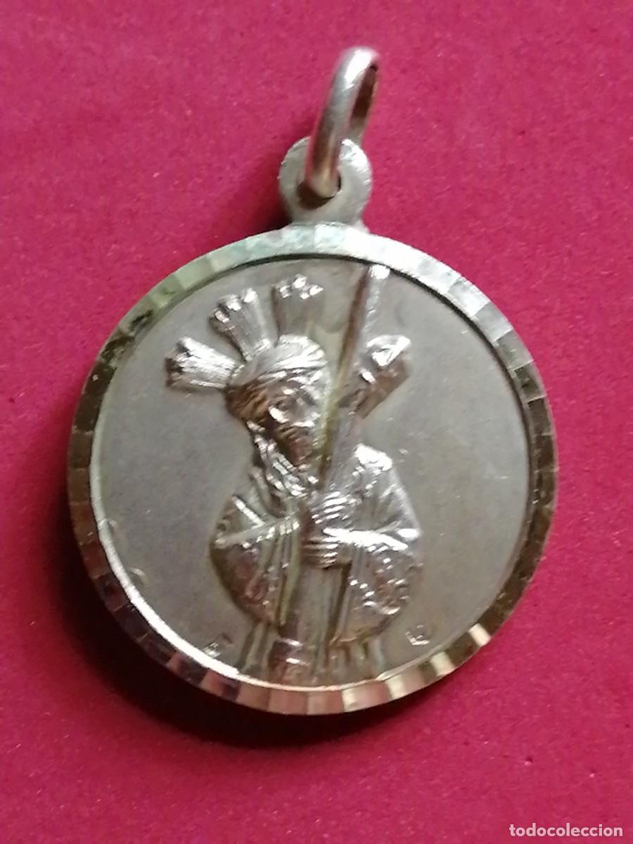 Antig&uuml;edades: Medalla de plata Ntra. Sra. de la Esperanza - Foto 2