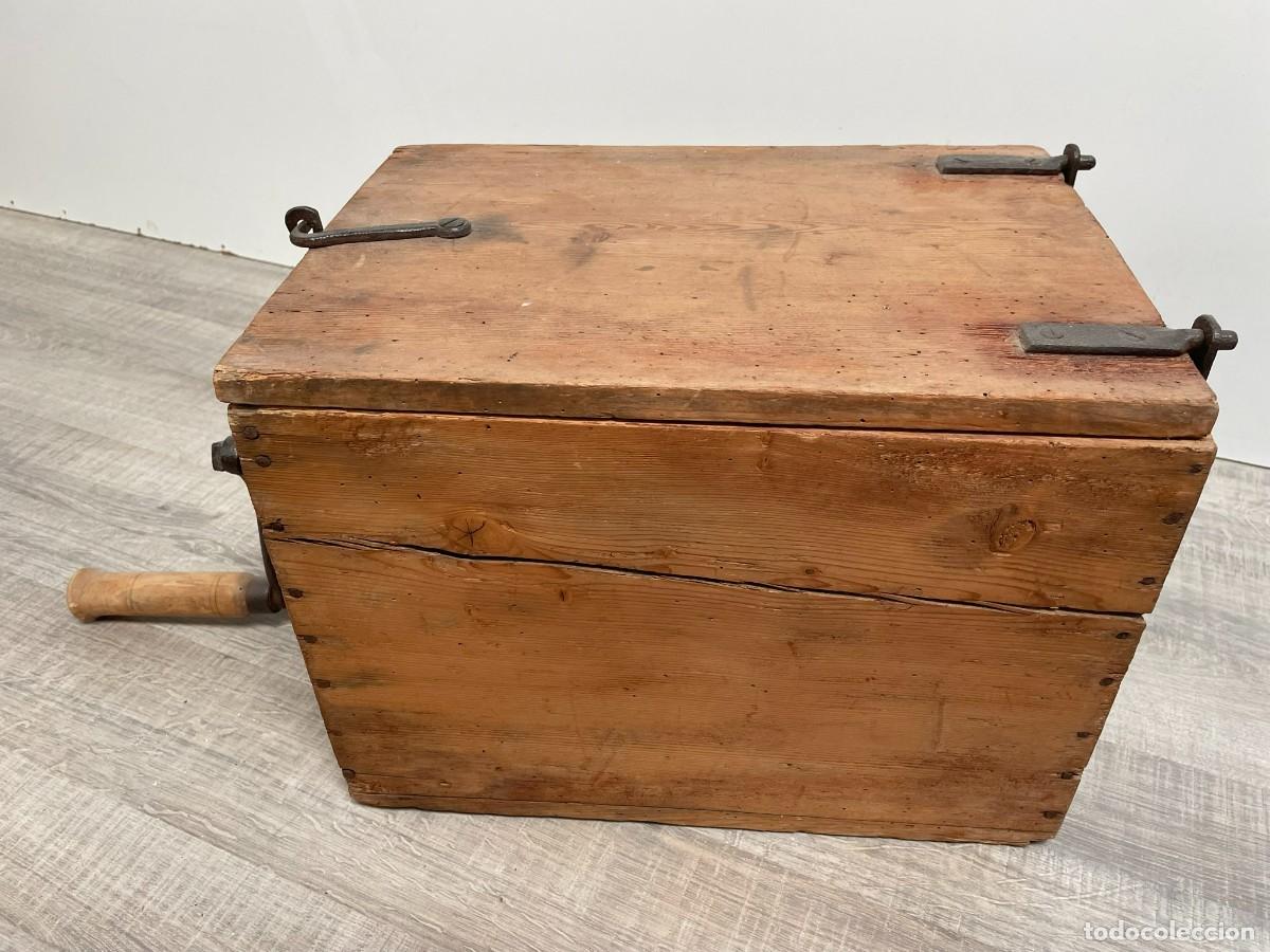 Antig&uuml;edades: ANTIGUA MANTEQUERA DE MADERA - Foto 6