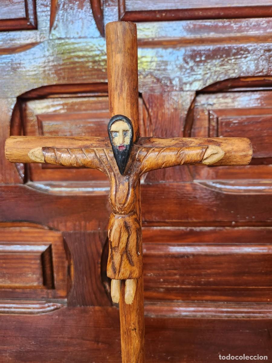 Antig&uuml;edades: Cruz de madera - Foto 4
