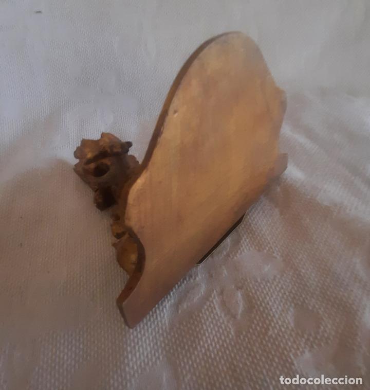 Antig&uuml;edades: M&Eacute;NSULA DORADA RESINA. - Foto 4