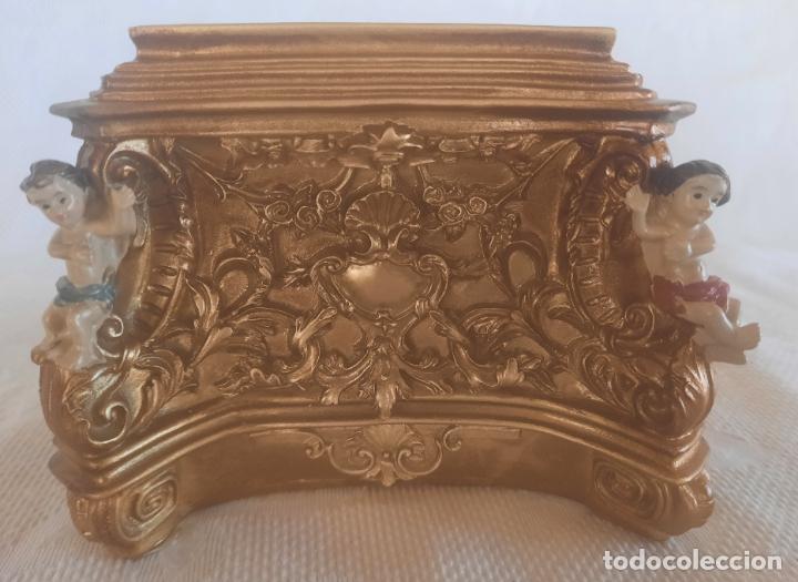 Antig&uuml;edades: PEANA CUADRADA DE SOBREMESA - Foto 2