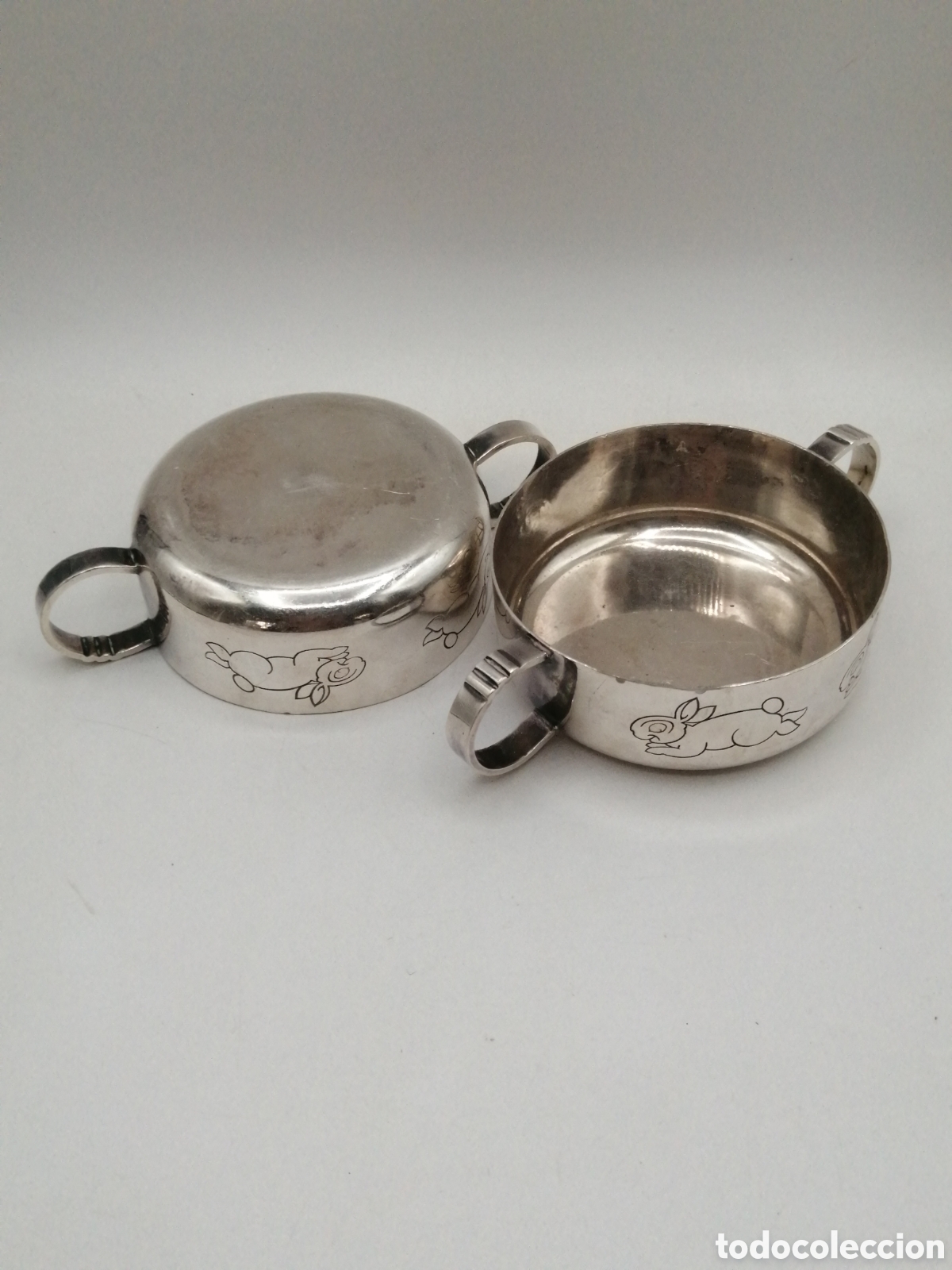 Antig&uuml;edades: Dos bols recipiente consome. Metal plateado - Foto 2