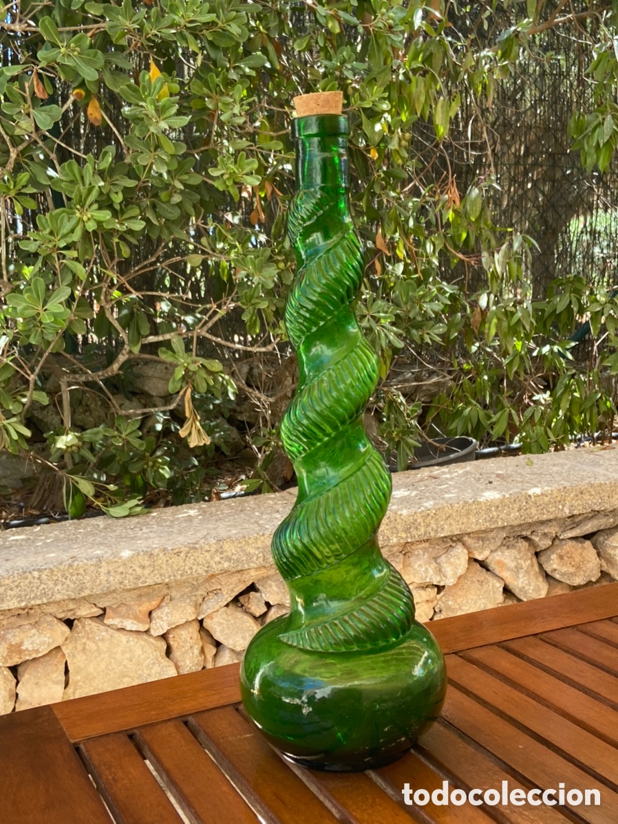 Antig&uuml;edades: Espectacular botella verde antigua - Foto 1
