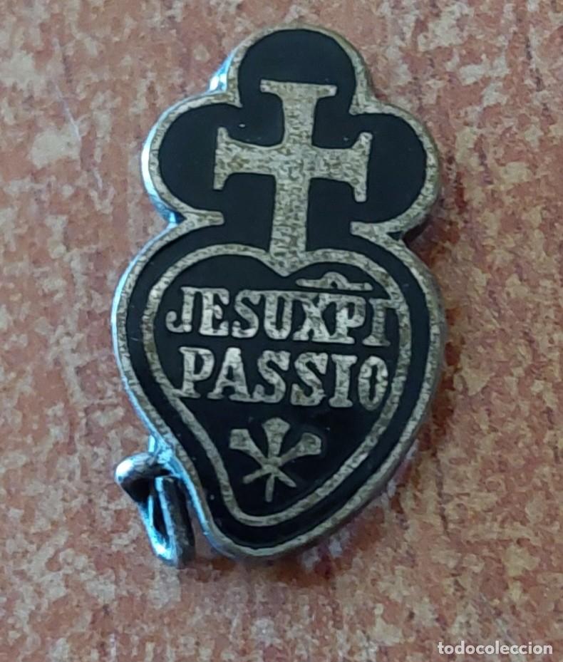 Antig&uuml;edades: Emblema Jes&uacute;s PI Passio - Foto 1