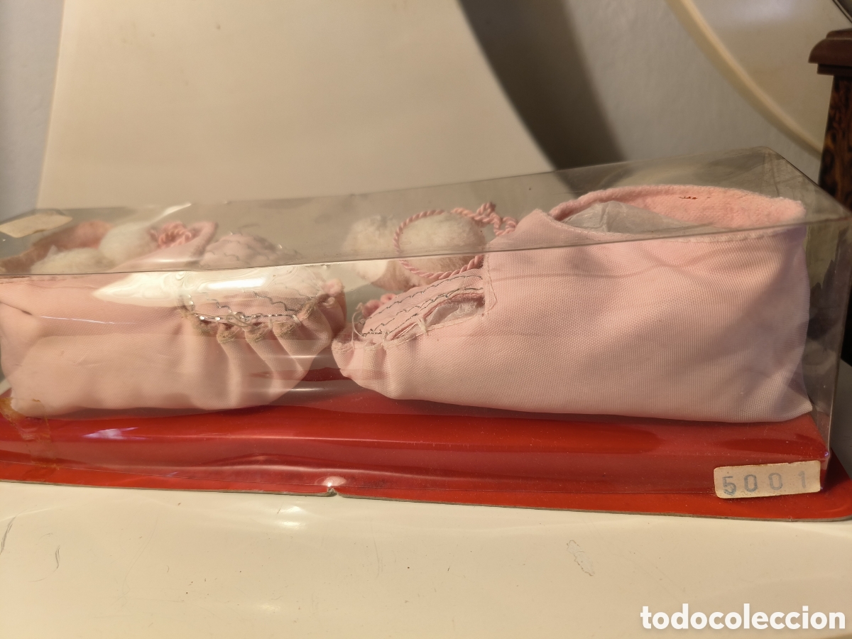 Antig&uuml;edades: Antiguos zapatitos - Foto 2