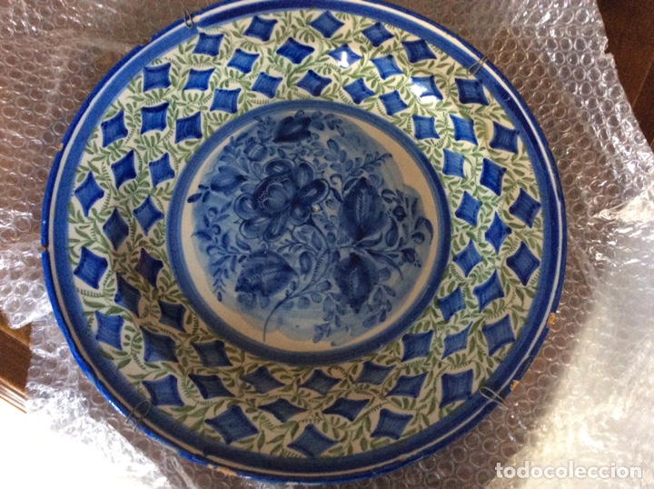Antig&uuml;edades: Plato Manises finales del XIX firmado - Foto 1