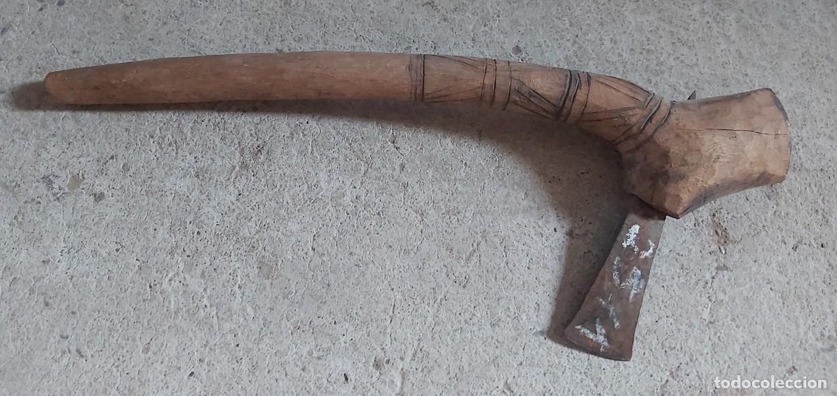 Antig&uuml;edades: Hacha &eacute;tnica, mide 37 cm - Foto 1