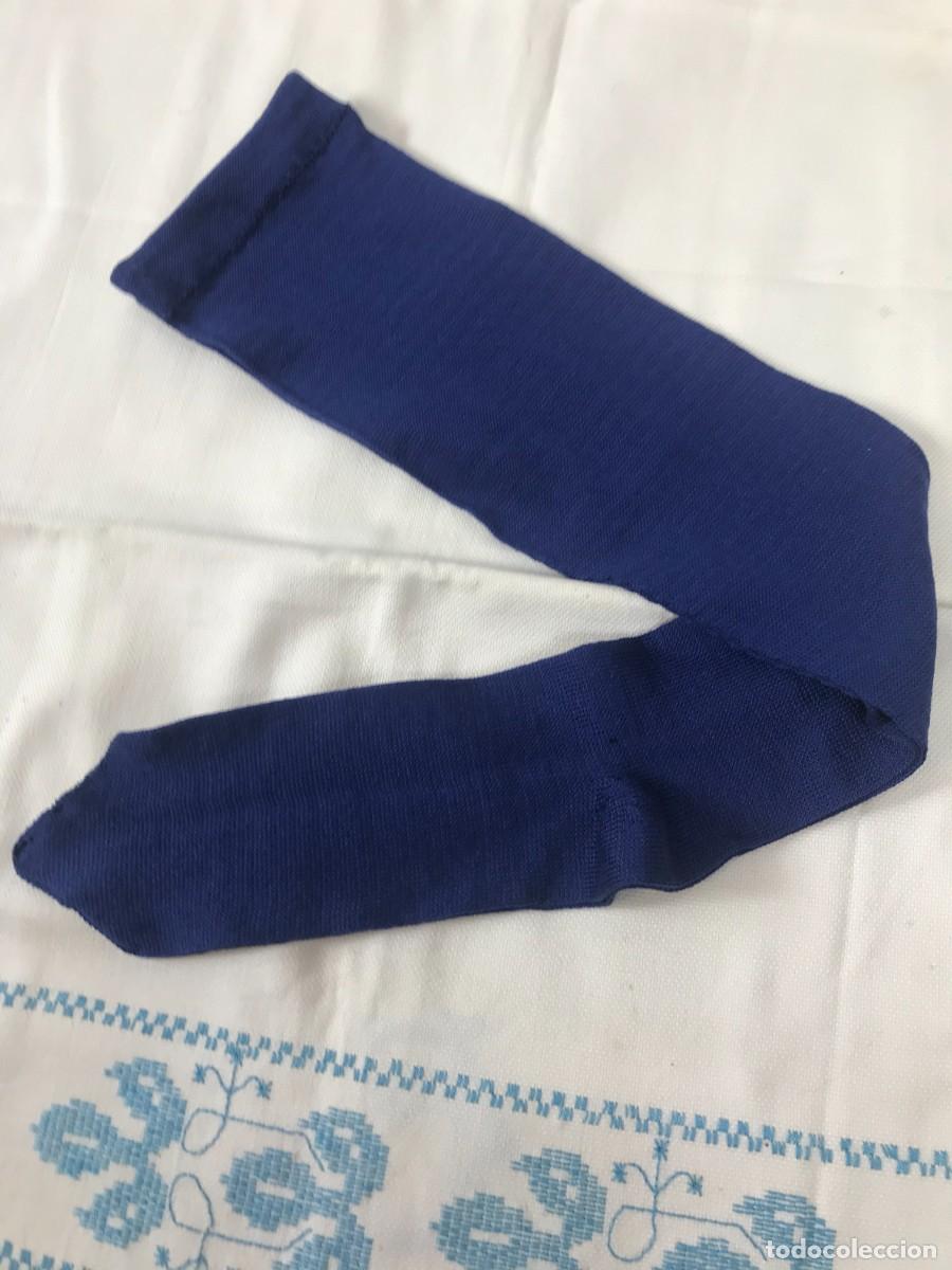 Antig&uuml;edades: Medias azules de algod&oacute;n egipcio - Foto 1