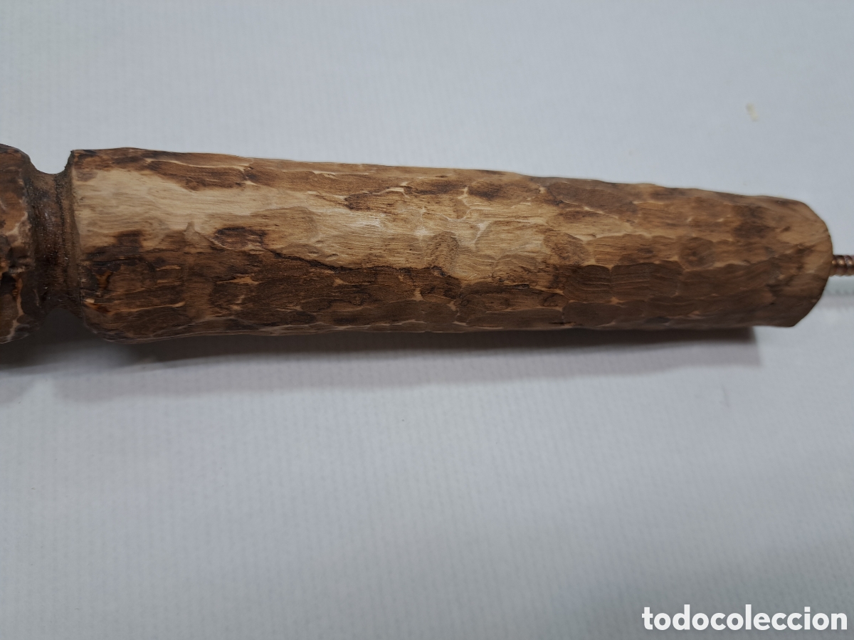 Antig&uuml;edades: Gran mango tallado en olivo - Foto 13
