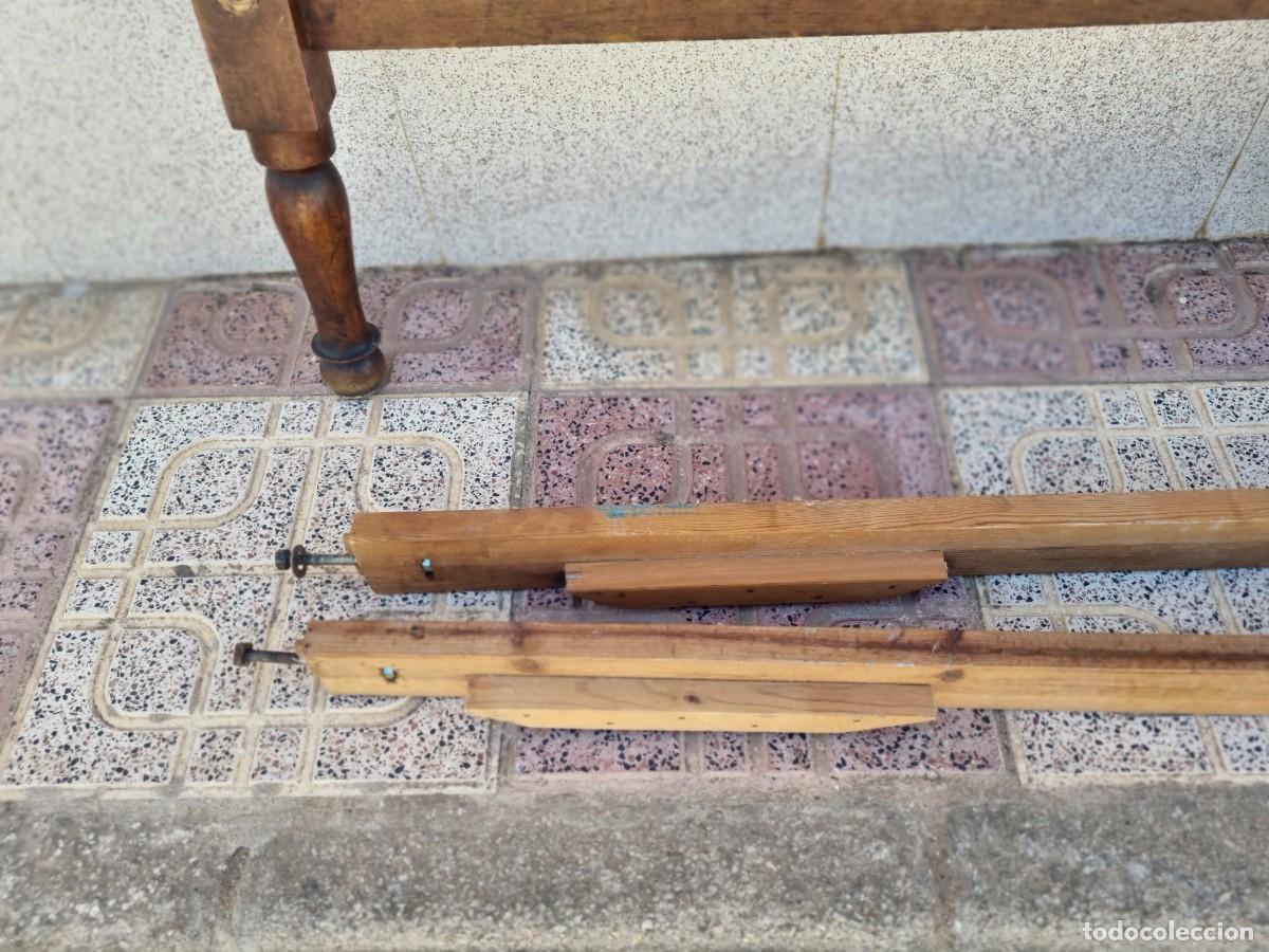 Antig&uuml;edades: Antigua cama isabelina . - Foto 10