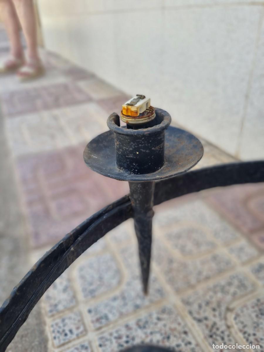 Antig&uuml;edades: Antigua l&aacute;mpara de forja - Foto 8