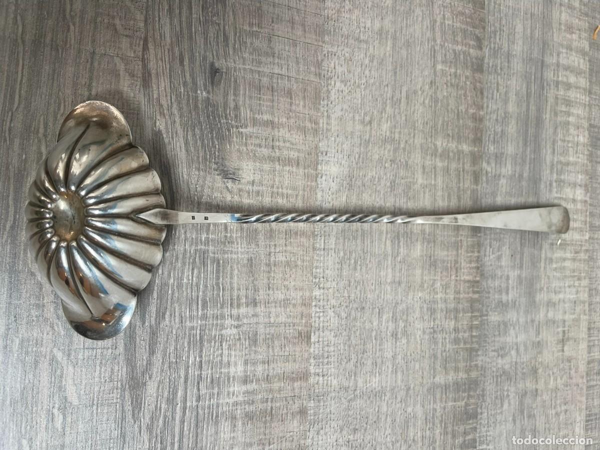 Antig&uuml;edades: DELICADA CUCHARA PARA SERVIR SALSA - Foto 4