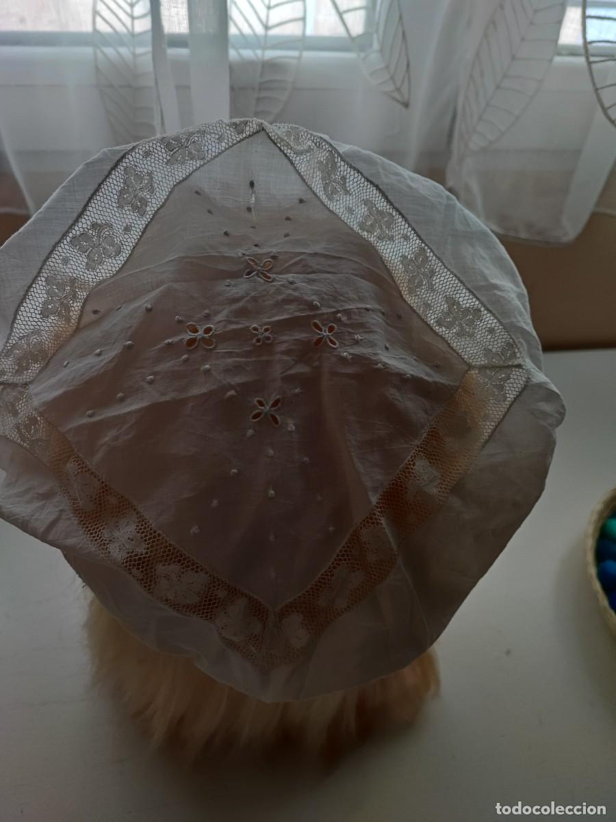 Antig&uuml;edades: Gorro batista - Foto 1