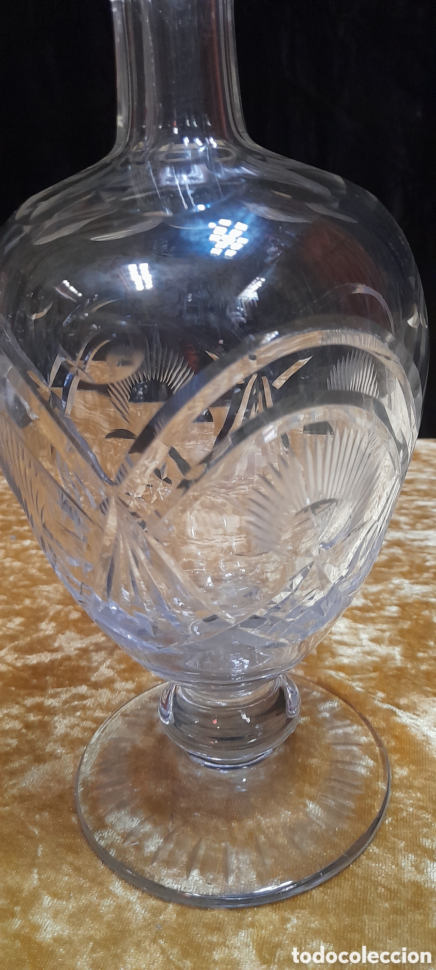 Antig&uuml;edades: Licorera de cristal cincelado. - Foto 3