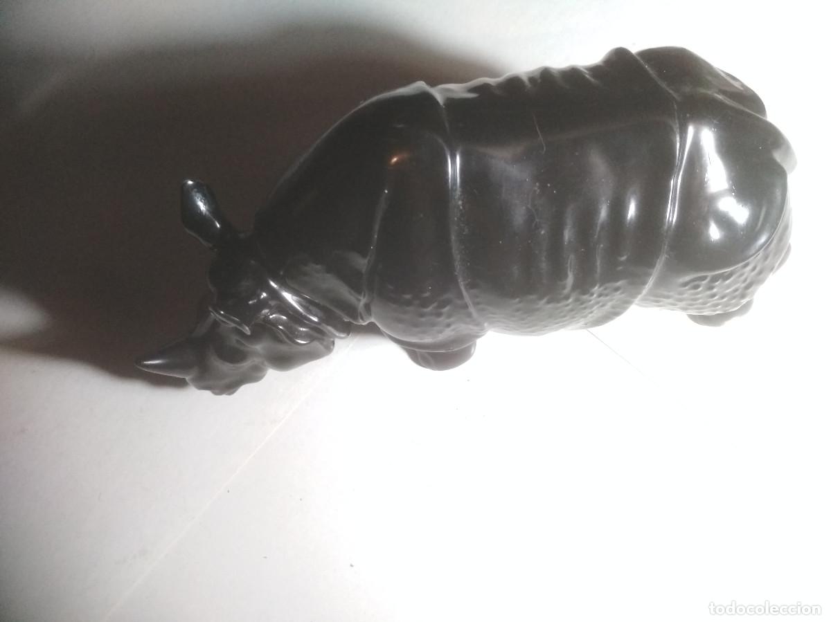 Antig&uuml;edades: Rinoceronte de porcelana - Foto 2