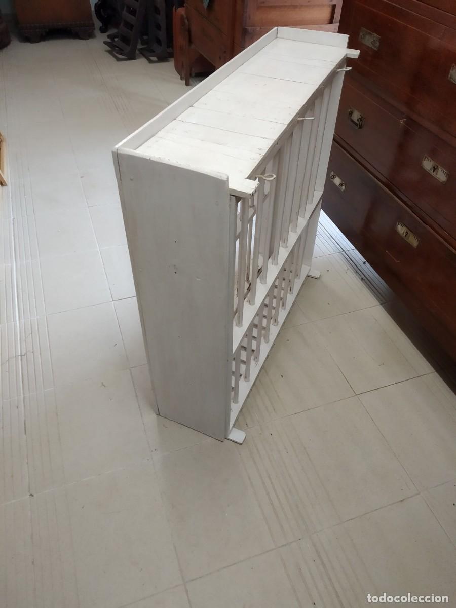 Antig&uuml;edades: Platero de madera antiguo. - Foto 2
