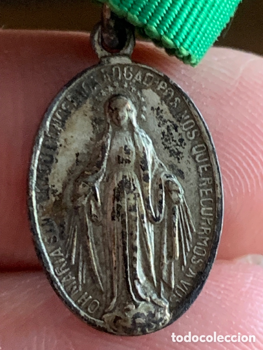 Antig&uuml;edades: Antigua Medalla con Cinta - Foto 2