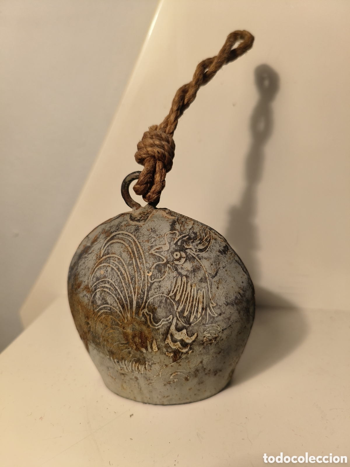 Antig&uuml;edades: Cencerro gravado - Foto 1