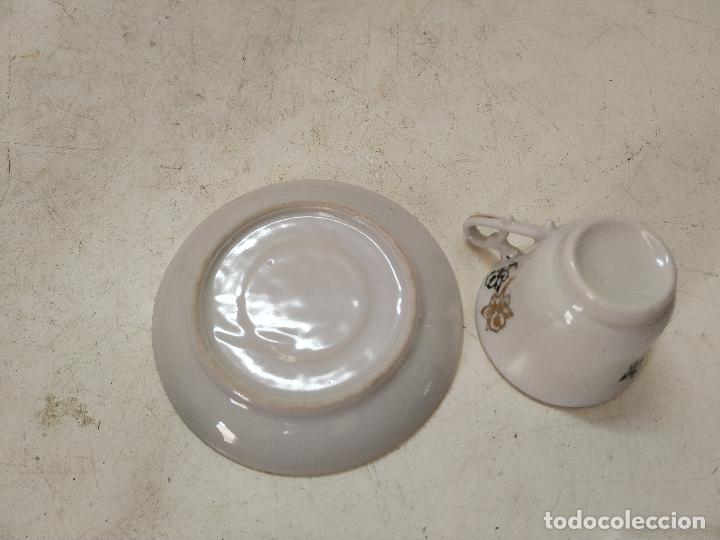 Antig&uuml;edades: plato y taza de coleccion - Foto 4
