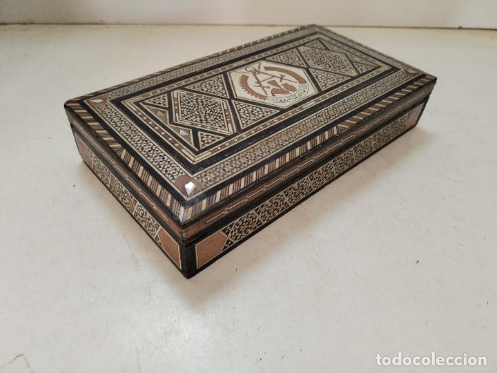 Antig&uuml;edades: caja marqueteria arabe - Foto 6