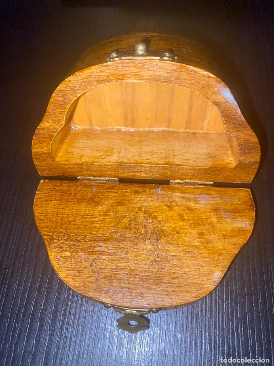 Antig&uuml;edades: Caja antigua madera tipo joyero - Foto 2