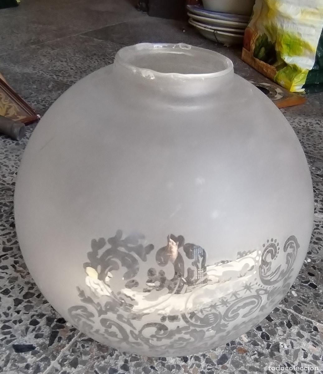 Antig&uuml;edades: tulipa de cristal para lampara - Foto 2