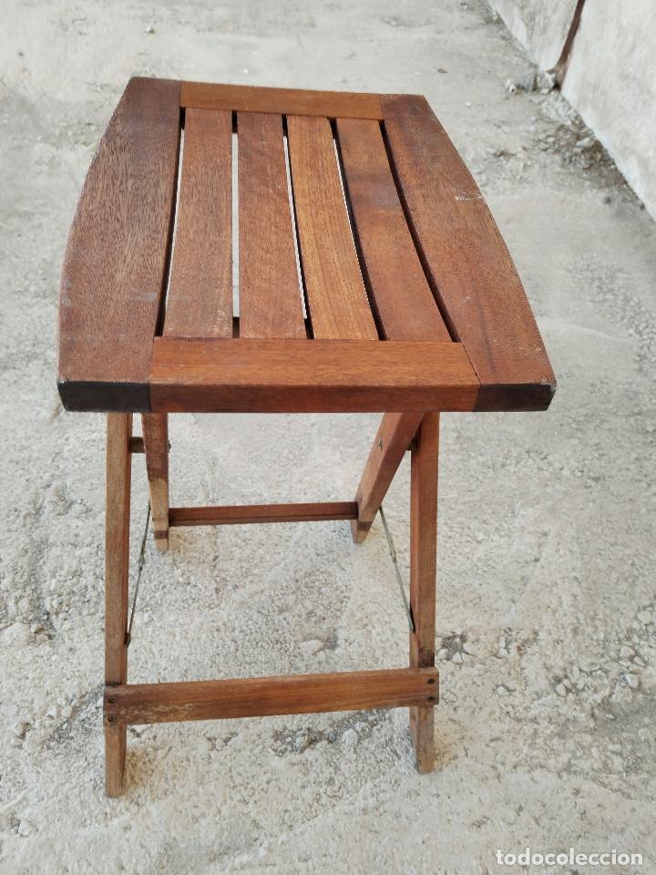 Antig&uuml;edades: taburete plegable madera de teka - Foto 2