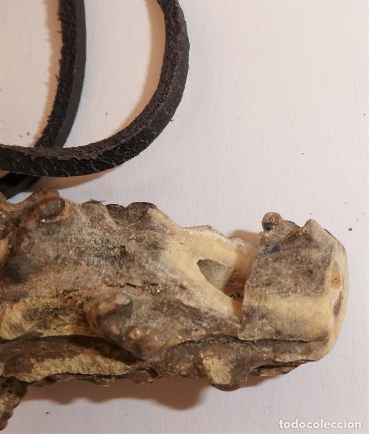 Antig&uuml;edades: Silbato para llamada de perros en cuerno de corzo - Foto 3