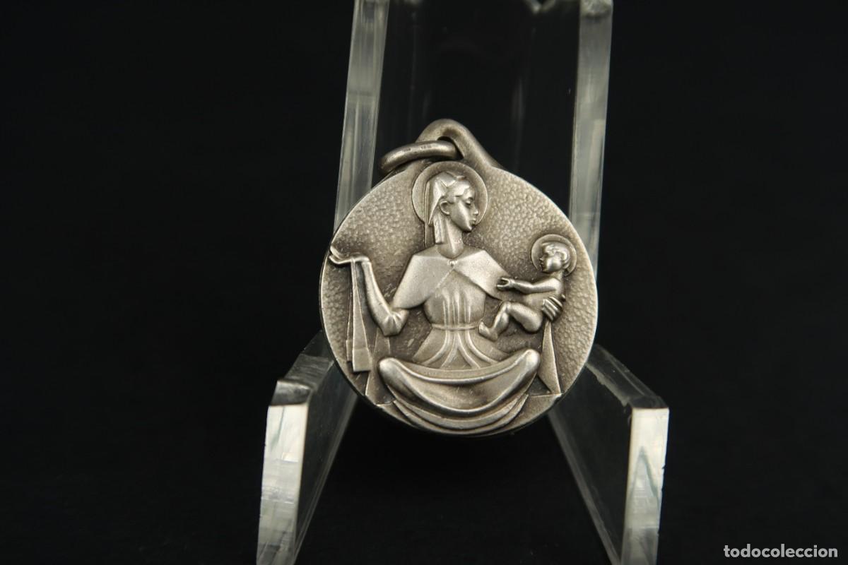 Antig&uuml;edades: Antigua Medalla Religiosa de Plata - Foto 3