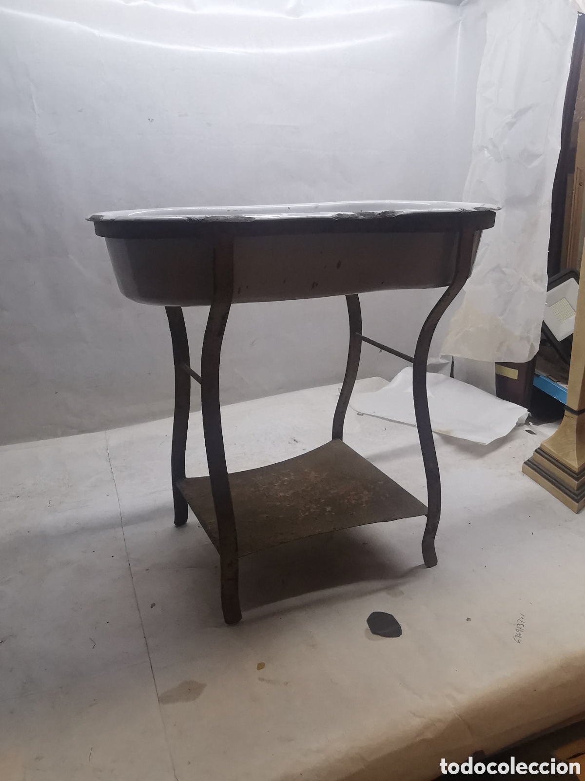Antig&uuml;edades: Bidet con base - Foto 4