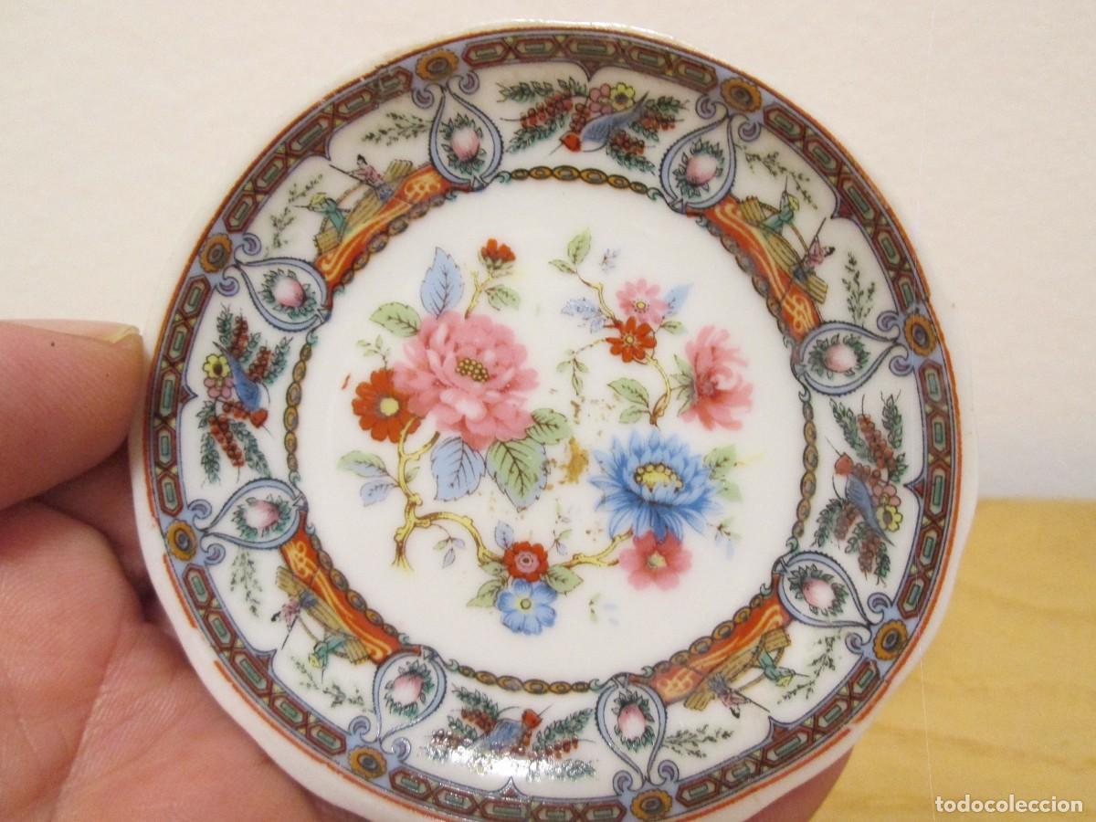 Antig&uuml;edades: 5 platitos de coleccion - Foto 3