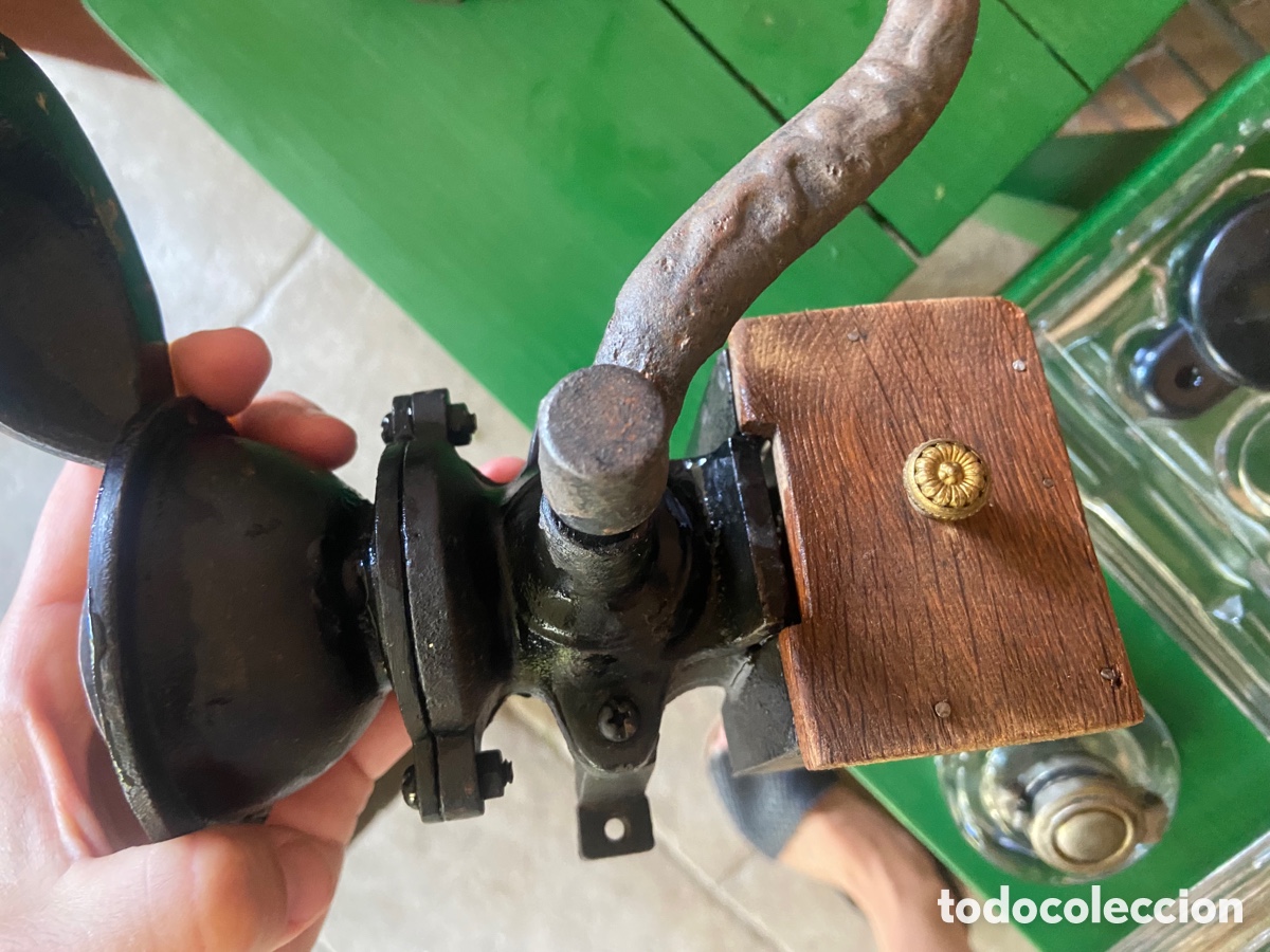 Antig&uuml;edades: Pareja de molinillos de caf&eacute; antiguos - Foto 4