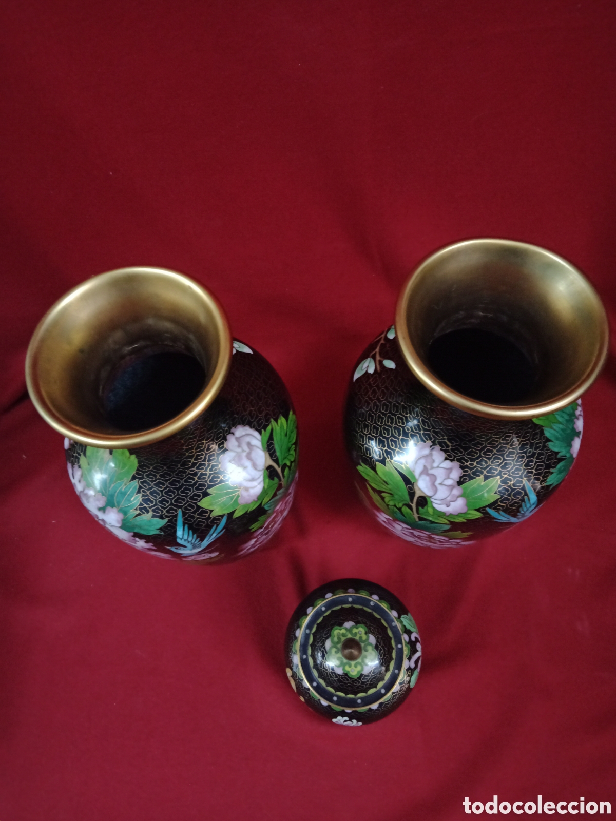 Antig&uuml;edades: Conjunto de jarrones chinos en esmalte cloisonne - Foto 3