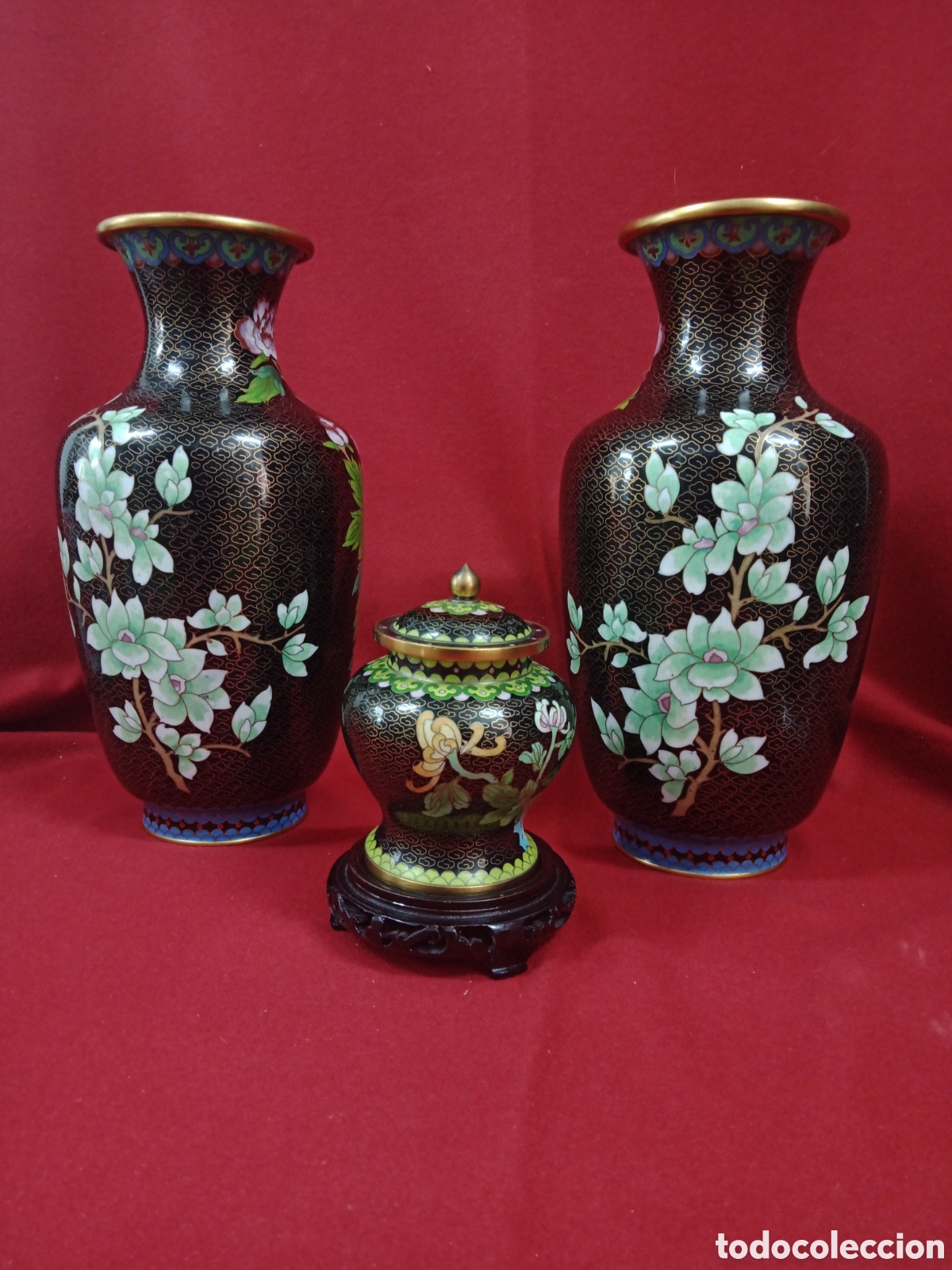 Antig&uuml;edades: Conjunto de jarrones chinos en esmalte cloisonne - Foto 5