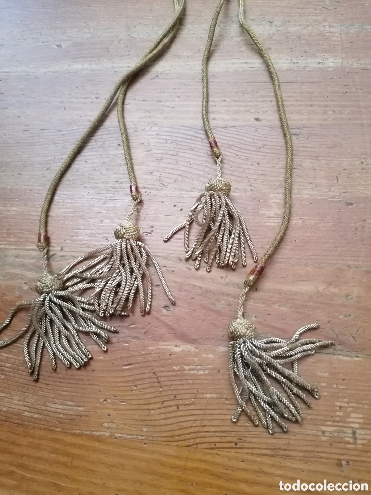 Antig&uuml;edades: Dos antiguos cordones de hilo de oro - Foto 2