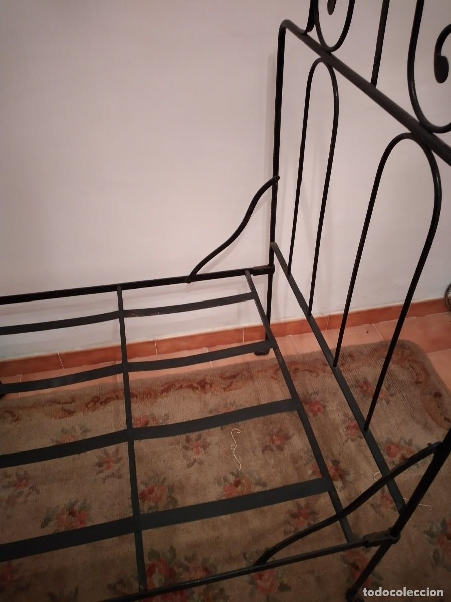 Antig&uuml;edades: Cama de hierro - Foto 3