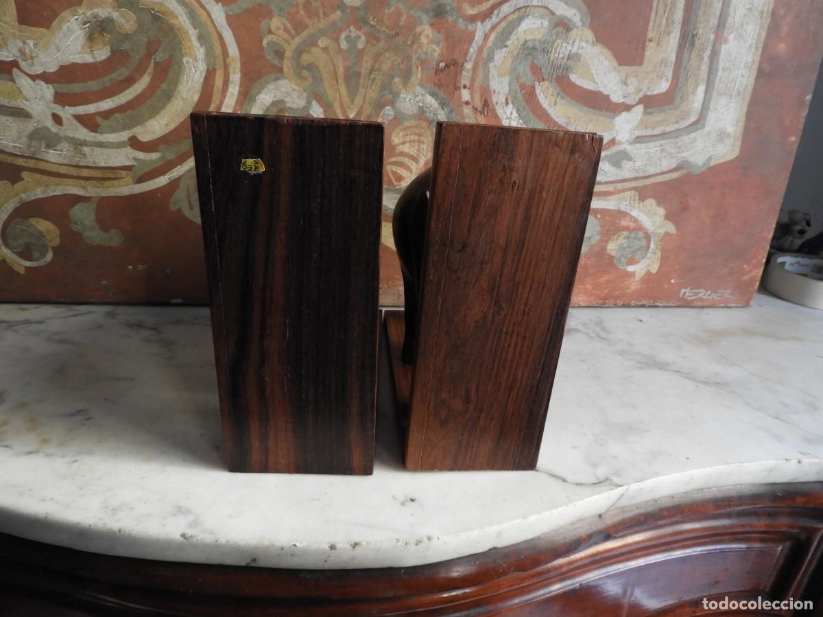 Antig&uuml;edades: APOYALIBROS DE MADERA DE PALISANDRO CON DOS ELEFANTES - Foto 7