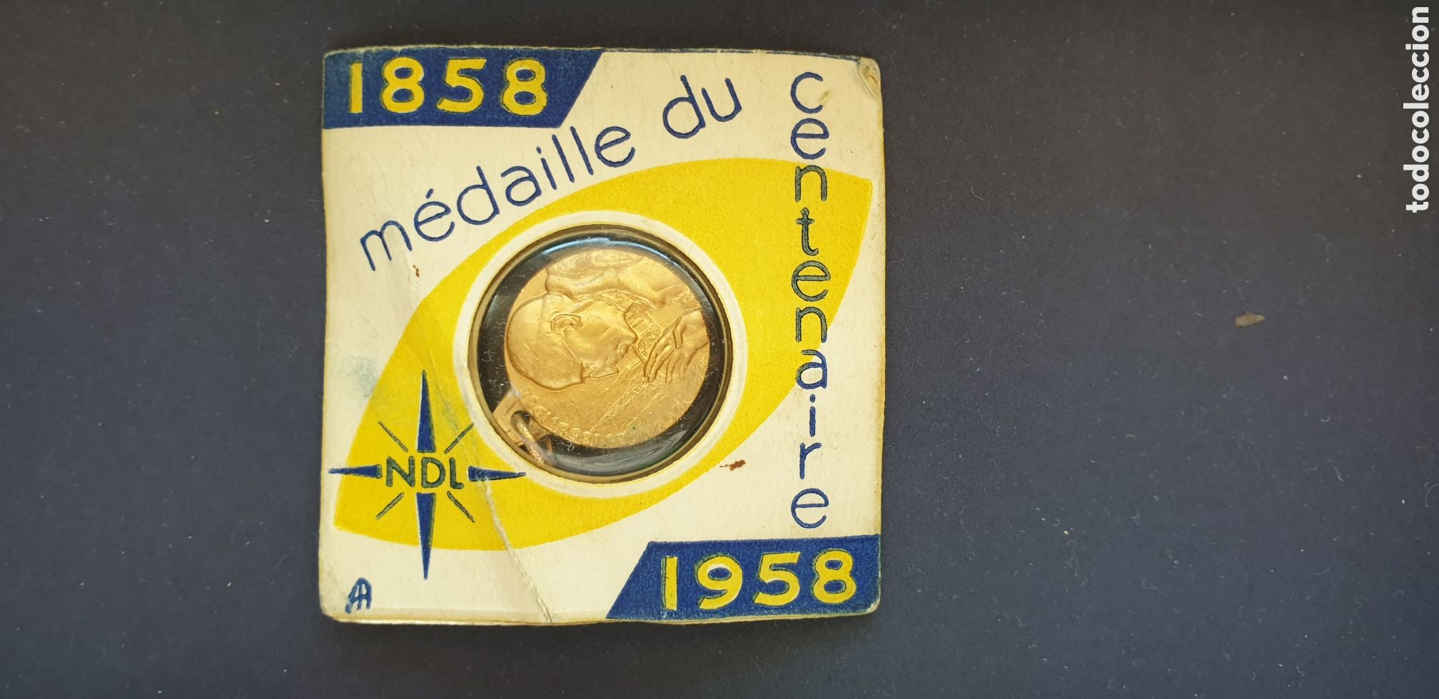 Antig&uuml;edades: Medalla centenario Lourdes a&ntilde;o 1958 - Foto 1