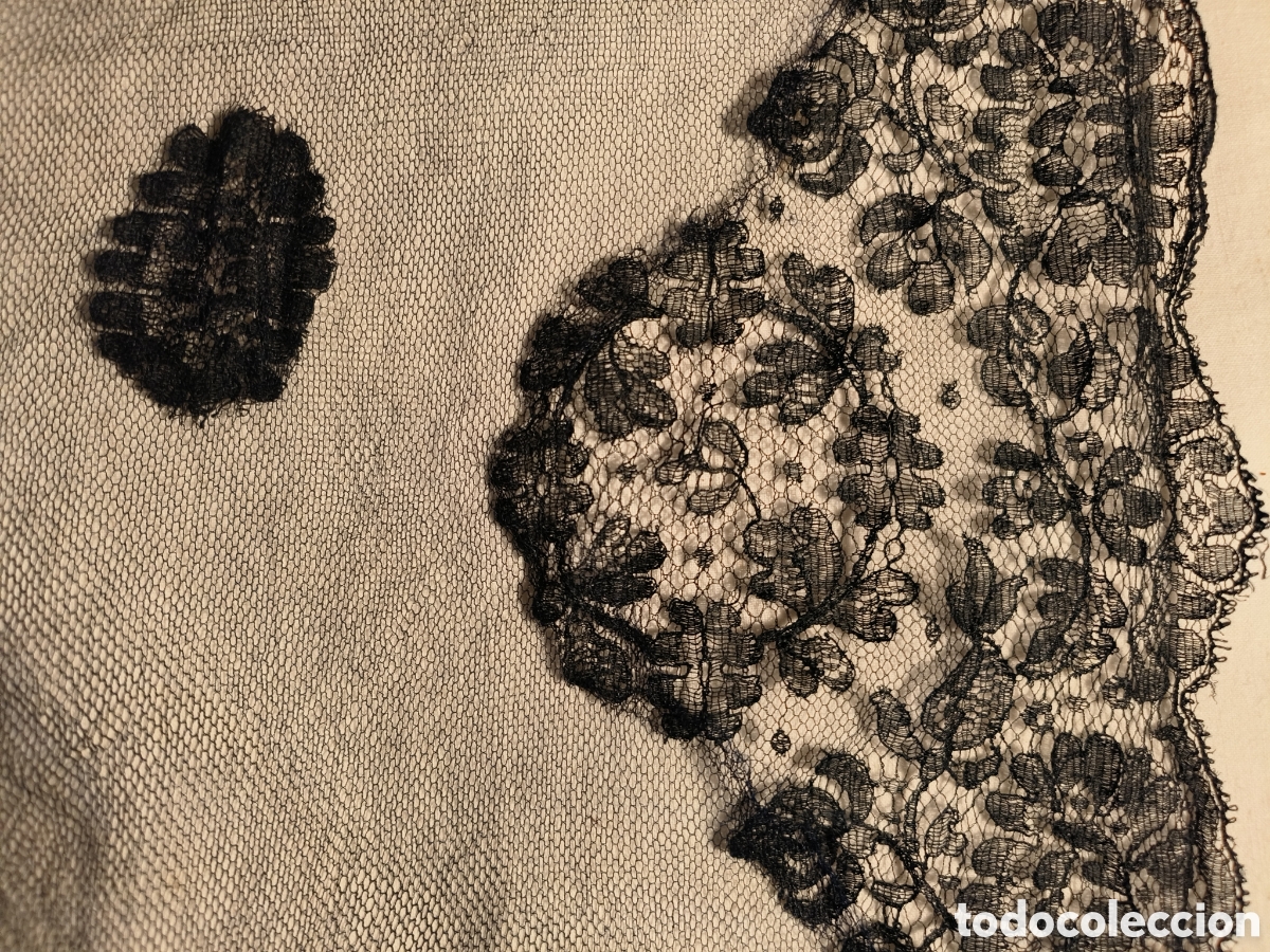 Antig&uuml;edades: Chantilli. Mantilla de cabeza 3 picos - Foto 3