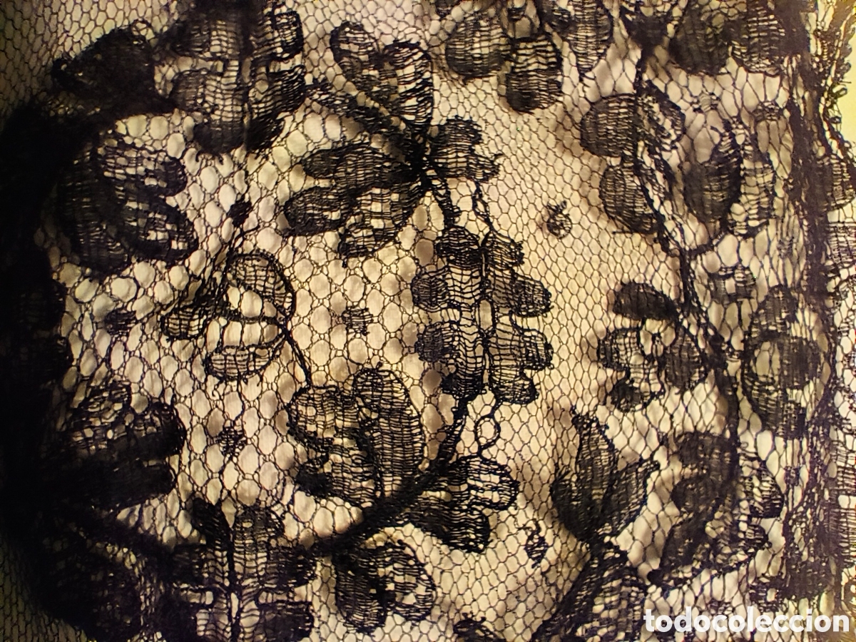 Antig&uuml;edades: Chantilli. Mantilla de cabeza 3 picos - Foto 5