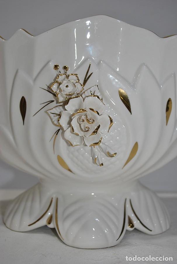 Antig&uuml;edades: CENTRO DE MESA PORCELANA - Foto 2