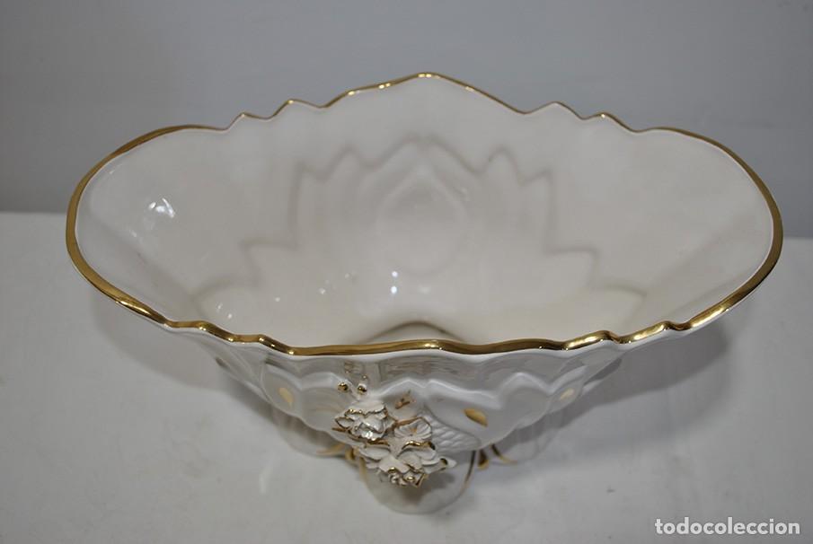 Antig&uuml;edades: CENTRO DE MESA PORCELANA - Foto 3
