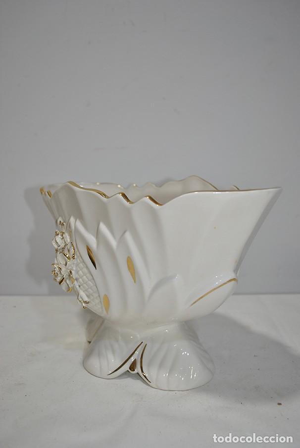 Antig&uuml;edades: CENTRO DE MESA PORCELANA - Foto 5