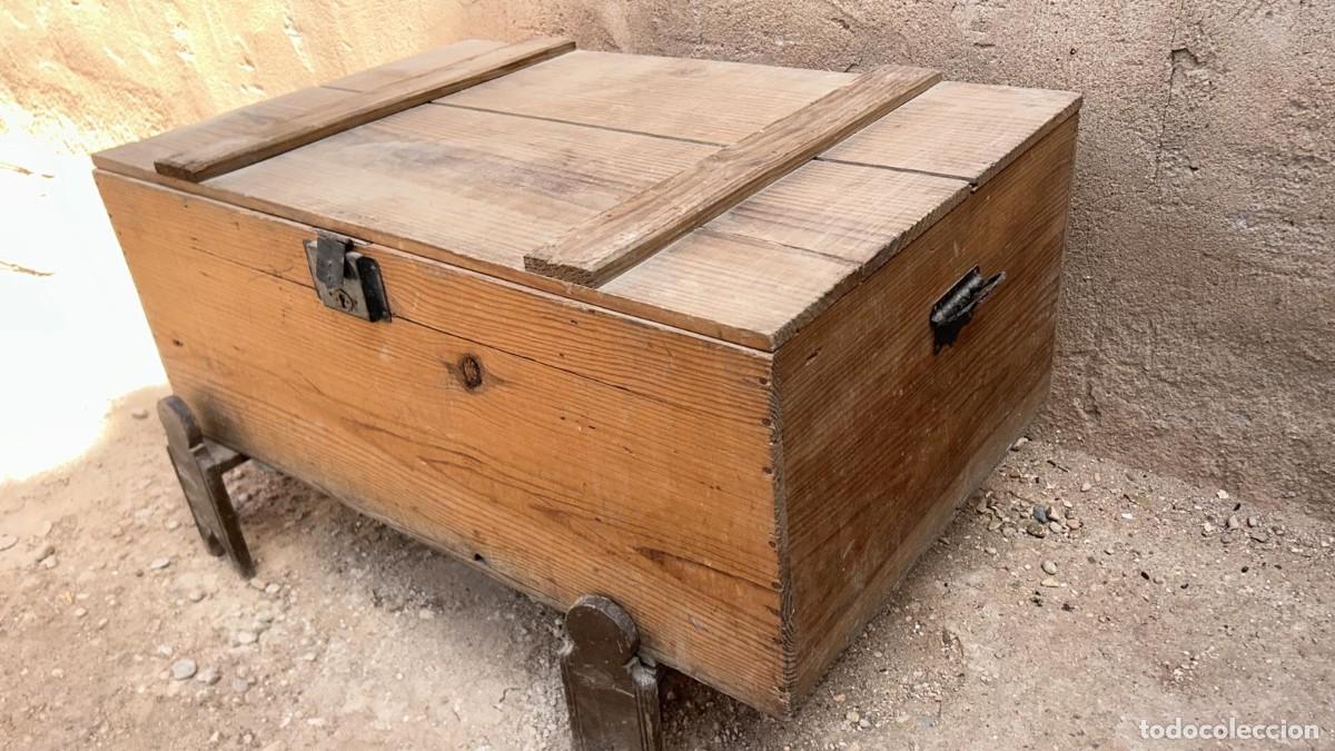 Antig&uuml;edades: ARCA DE MADERA ANTIGUA DE 93 X 60 X 36 CMS. - Foto 4