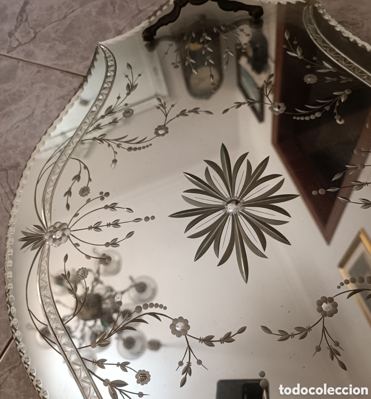 Antig&uuml;edades: Bandeja vidrio plateada con talla - Foto 3