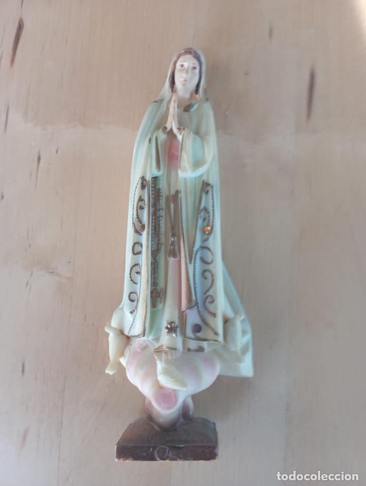 Antig&uuml;edades: Figura de PVC Virgen. - Foto 1