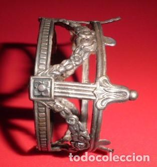 Antig&uuml;edades: CORONA METAL PLATEADO - Foto 3