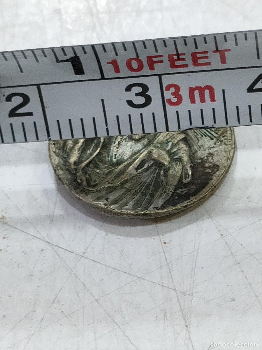 Antig&uuml;edades: Medalla San Felic&iacute;simo Martir - Foto 3
