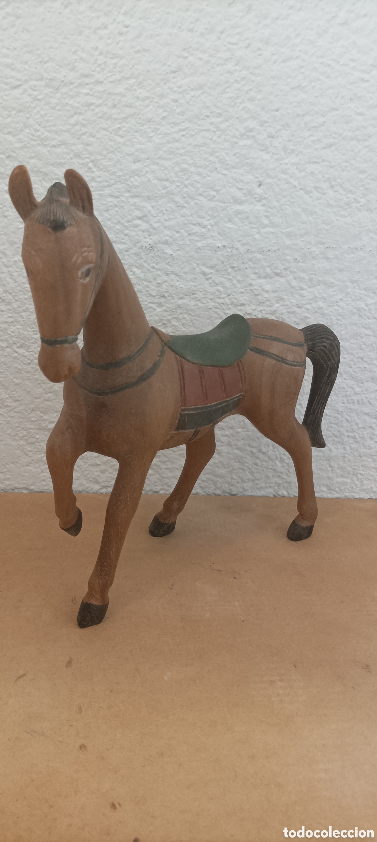 Antig&uuml;edades: TALLA O FIGURA CABALLO DE MADERA - Foto 2