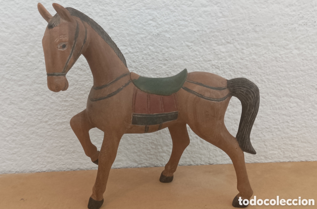 Antig&uuml;edades: TALLA O FIGURA CABALLO DE MADERA - Foto 1